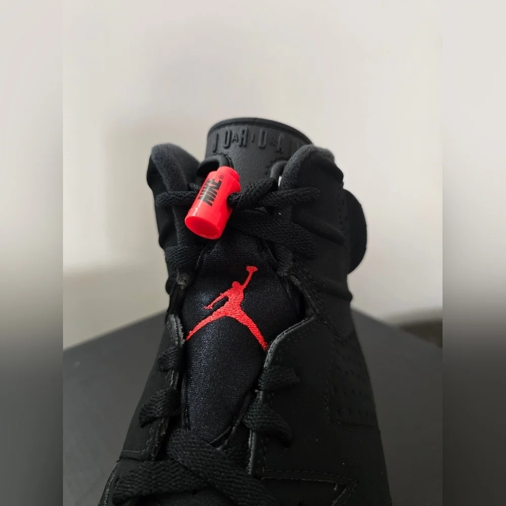 Jordan Speckled Gray and Black Box